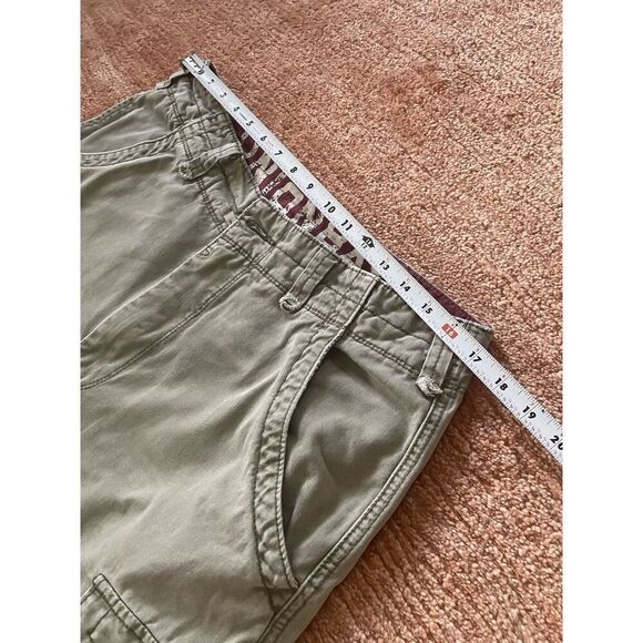 Unionbay  cargo shorts khaki cotton size 34 utility pockets excellent condition - Picture 6 of 9